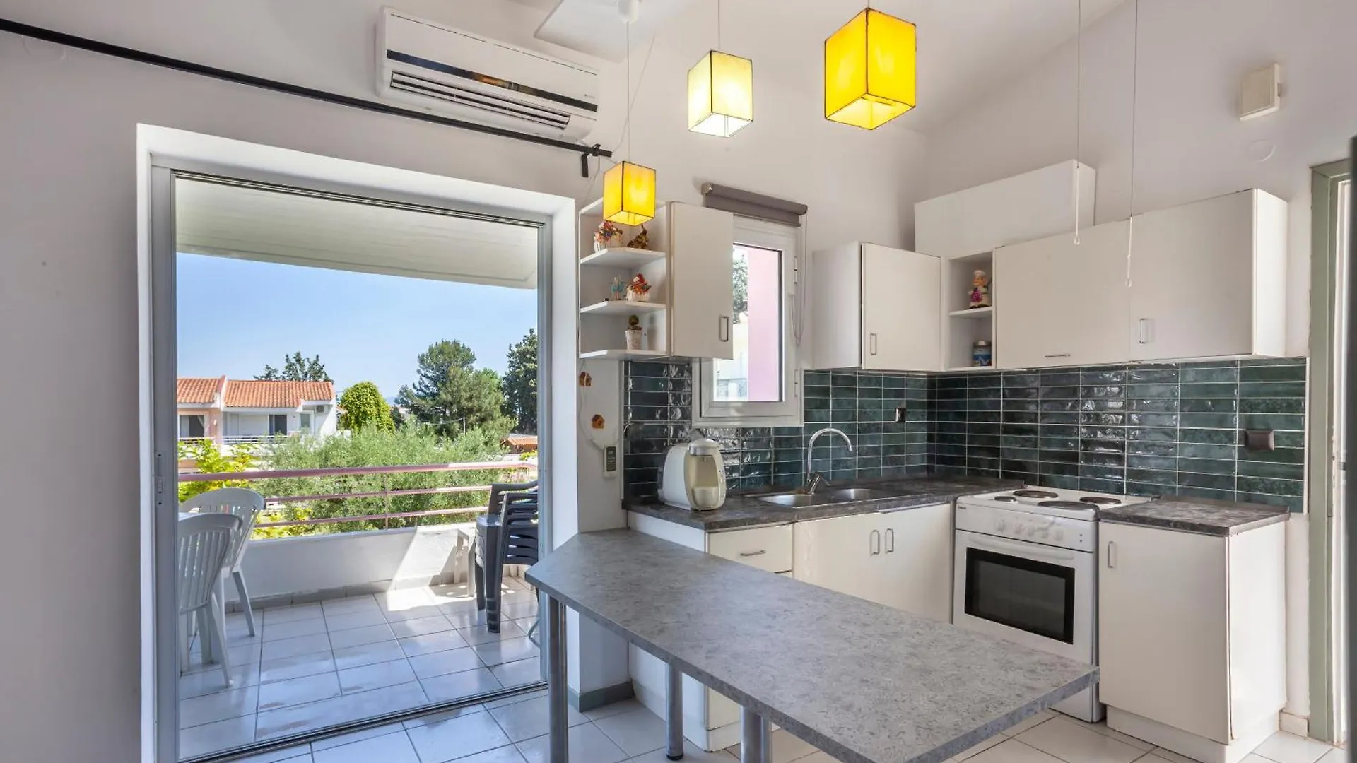 Sofia Summer Apartment Pefkochori Greece